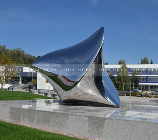 Mirror Stainless Steel Statue