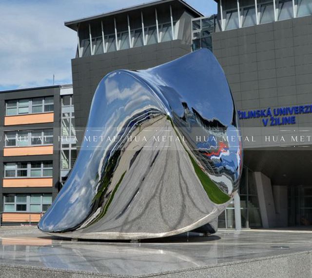 Mirror Stainless Steel Statue